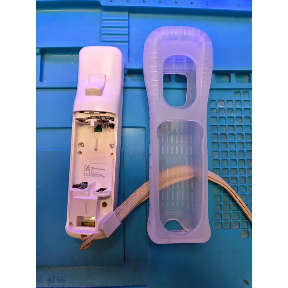 Nintendo Wii Remote / Wiimote Authentic